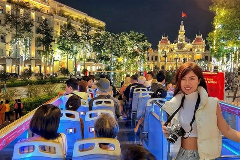  호치민 + 껀터 핵심투어 3박 5일 - 도시의 매력과 메콩강의 여유를 한 번에!